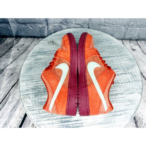 Nike SB Dunk Low Pro PRM Mystic Red/Emerald Rise Women 8 NIB - Picture 9 of 13